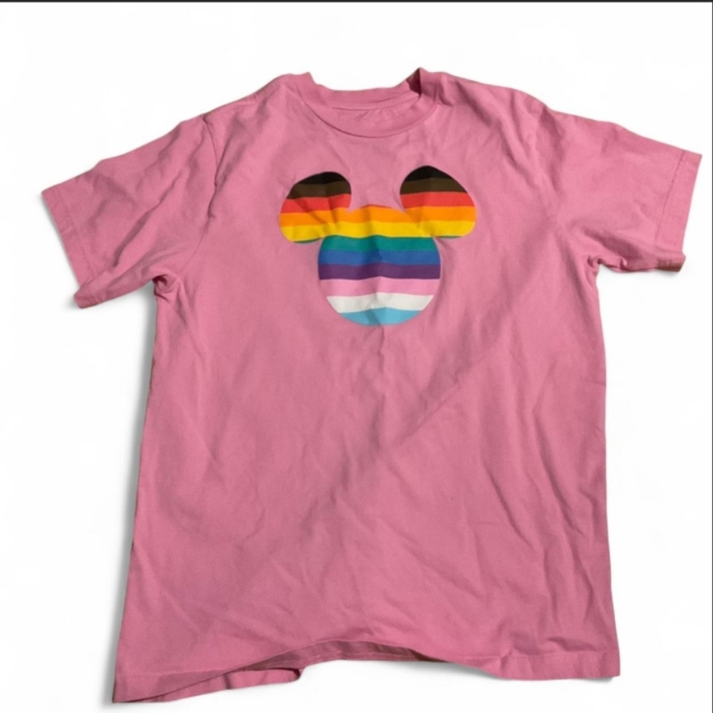 Pink Rainbow Graphic‎ T-Shirt